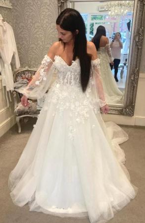 Image 2 of Beautiful wedding dress for sale