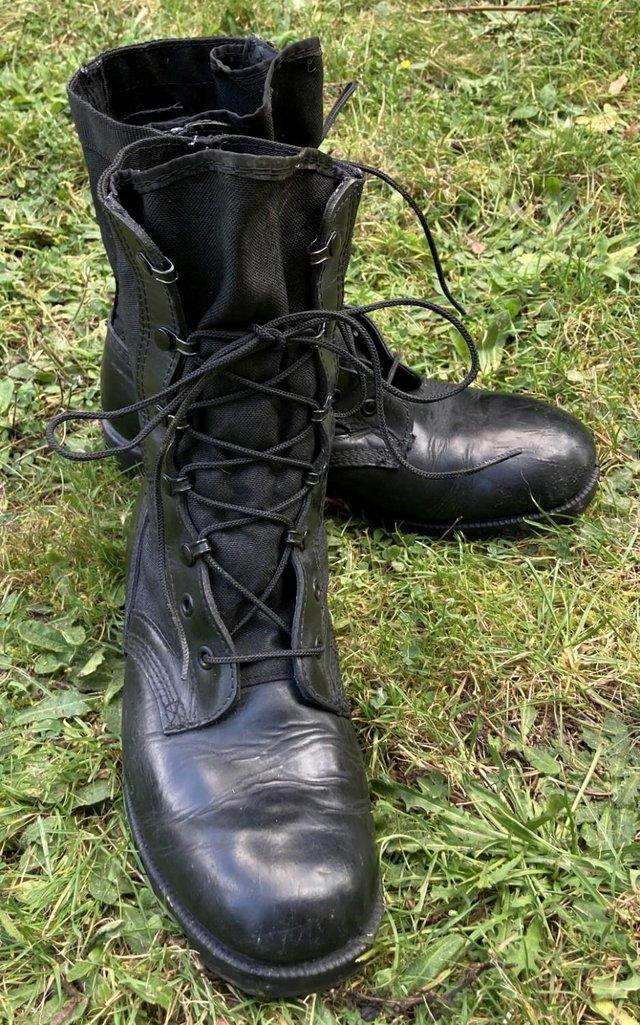 Preview of the first image of GREAT WELLCO SF JUNGLE BOOTS COMBAT PATROL SIZE 10 ARMY.