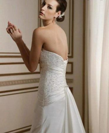 Image 3 of Sophia Tolli Amaryllis Wedding Dress (Size14) & storage box