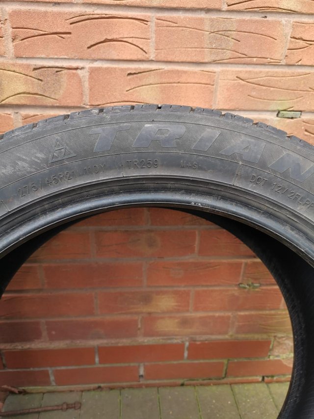 Preview of the first image of Part Worn Tyre 275/45 R21 110Y.