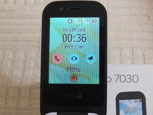 Image 3 of Doro 7030 4G flip mobile phone