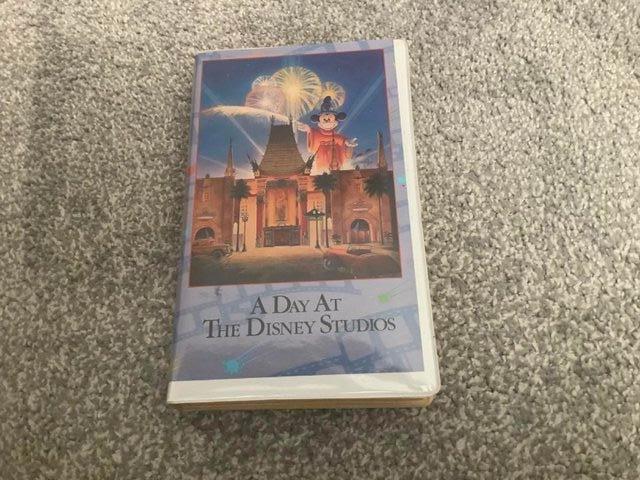 Preview of the first image of DISNEY - A Day at The Disney Studios (VHS Video).