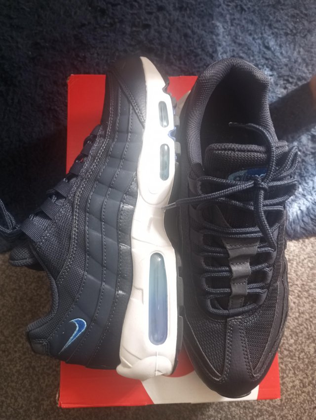 Preview of the first image of Mens Nike air max 95s for sale with box size 7.