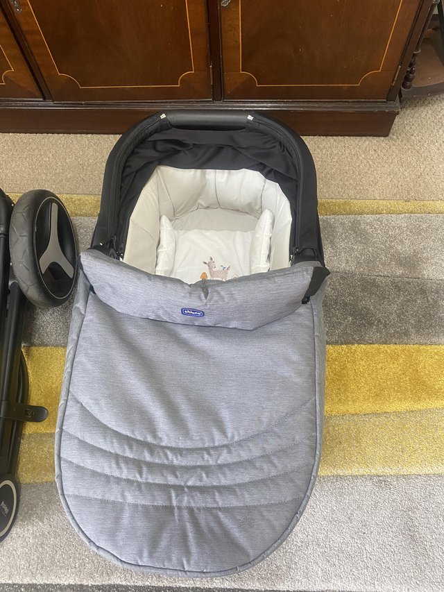Preview of the first image of Chicco pram, in very good condition.