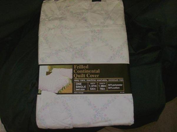 Image 1 of 2 SingleWhiteFloral Frilled Continental Quilt / Duvet Cover