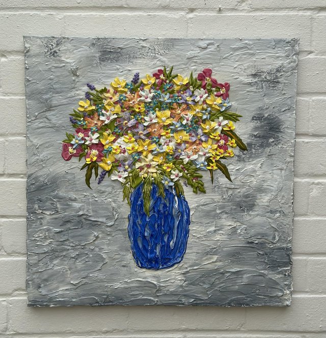 Preview of the first image of Flower vase painting impasto style.