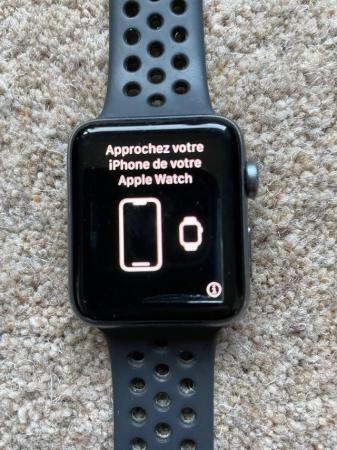 Image 2 of Apple Watch Series 3 42mm with spare metal loop strabracelet