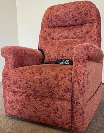 Image 1 of COSI LUXURY ELECTRIC RISER RECLINER CHAIR - CAN DELIVER