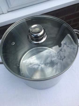 Image 3 of Large stainless steel 10L cooking pot