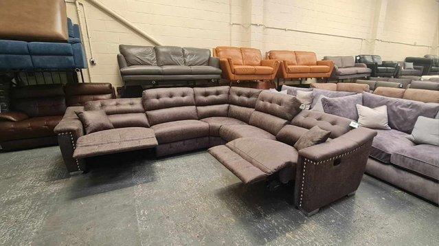 Image 17 of La-z-boy Hollywood brown fabric manual recliner corner sofa