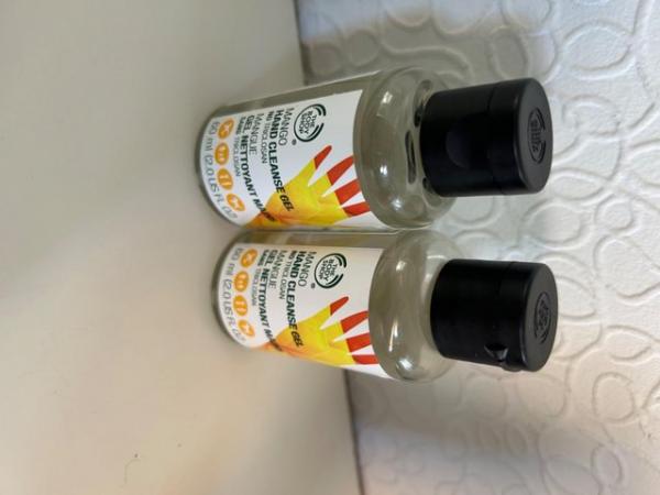 Image 1 of The body shop mango hand gels x 2 brand new