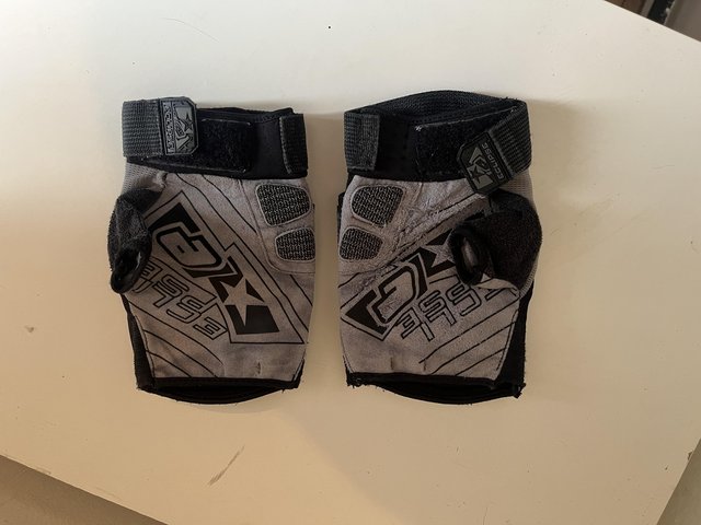 Preview of the first image of Planet eclipse paintball gloves.