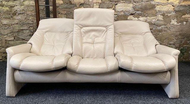 Image 3 of Himolla Cumuly Recliner 3 seater sofa cream Leather