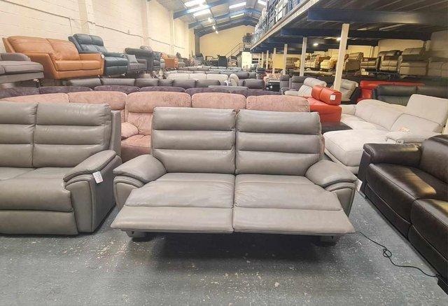 Image 2 of La-z-boy Winslow grey leather 3+2 seater sofas and puffee