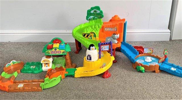 Preview of the first image of Vtech Safari Vtech& Toot Toot Animals.