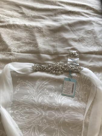 Image 2 of Wedding dress belt Ivory